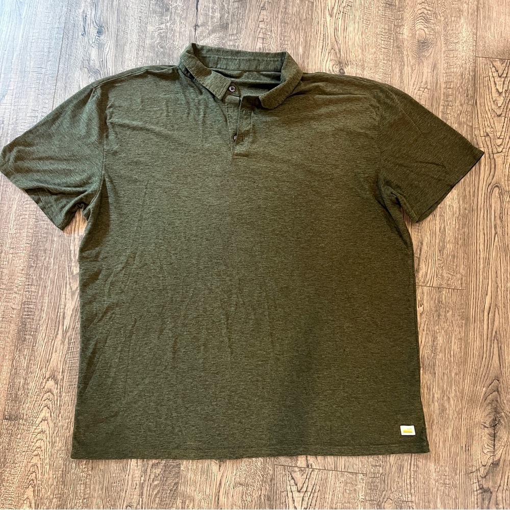 VUORI Men’s tech polo short sleeve, olive green XXL